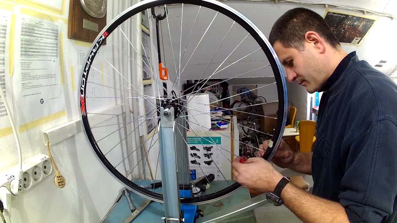 How to true a bicycle wheel