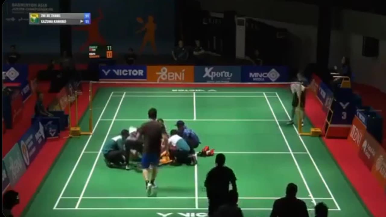 17yo Has Fatal Cardiac Arrest on Badminton Court During Tournament