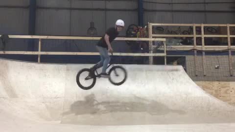 White helmet bmx 540 spin fail