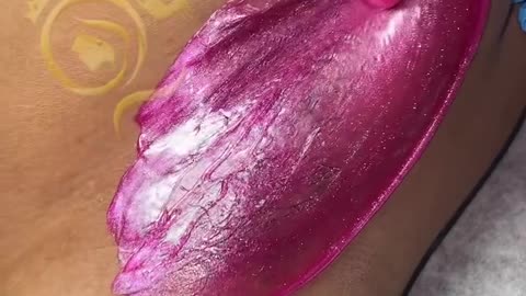 Underarm Waxing with Sexy Smooth Tickled Pink Hard Wax | @waxingqueenadventures