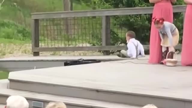 Kids add some comedy to a wedding! - Ring Bearer Fails.01