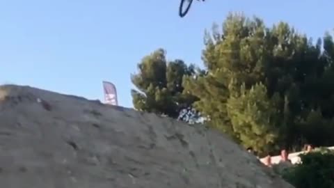 Biker Shows Off Awesome Trick