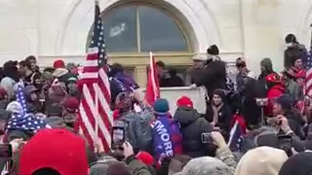 Trump Supporter: "Antifa is Breaking Windows"