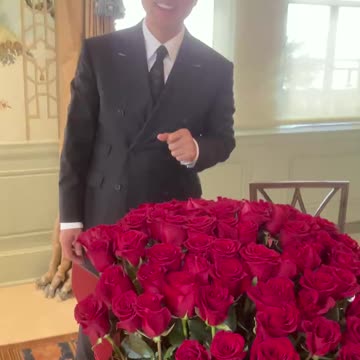 20220506文贵先生GETTR¹：分享给战友们快乐的时刻……花来啦，花来了……