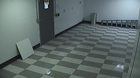 6052RHOBG2G206NorthLobby_2021-01-06_10h00min00s810ms.mp4