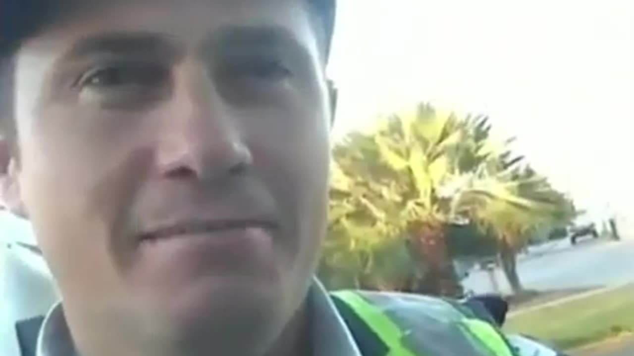 Cop is stoned during traffic stop!
