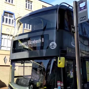 ΧΩΡΙΣ ΛΟΓΙΑ-ΔΕΙΤΕ