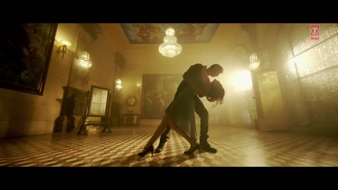 Kisi Se Pyar Ho Jaye Song (Video) - Kaabil - Hrithik Roshan, Yami Gautam - Jubin Nautiyal