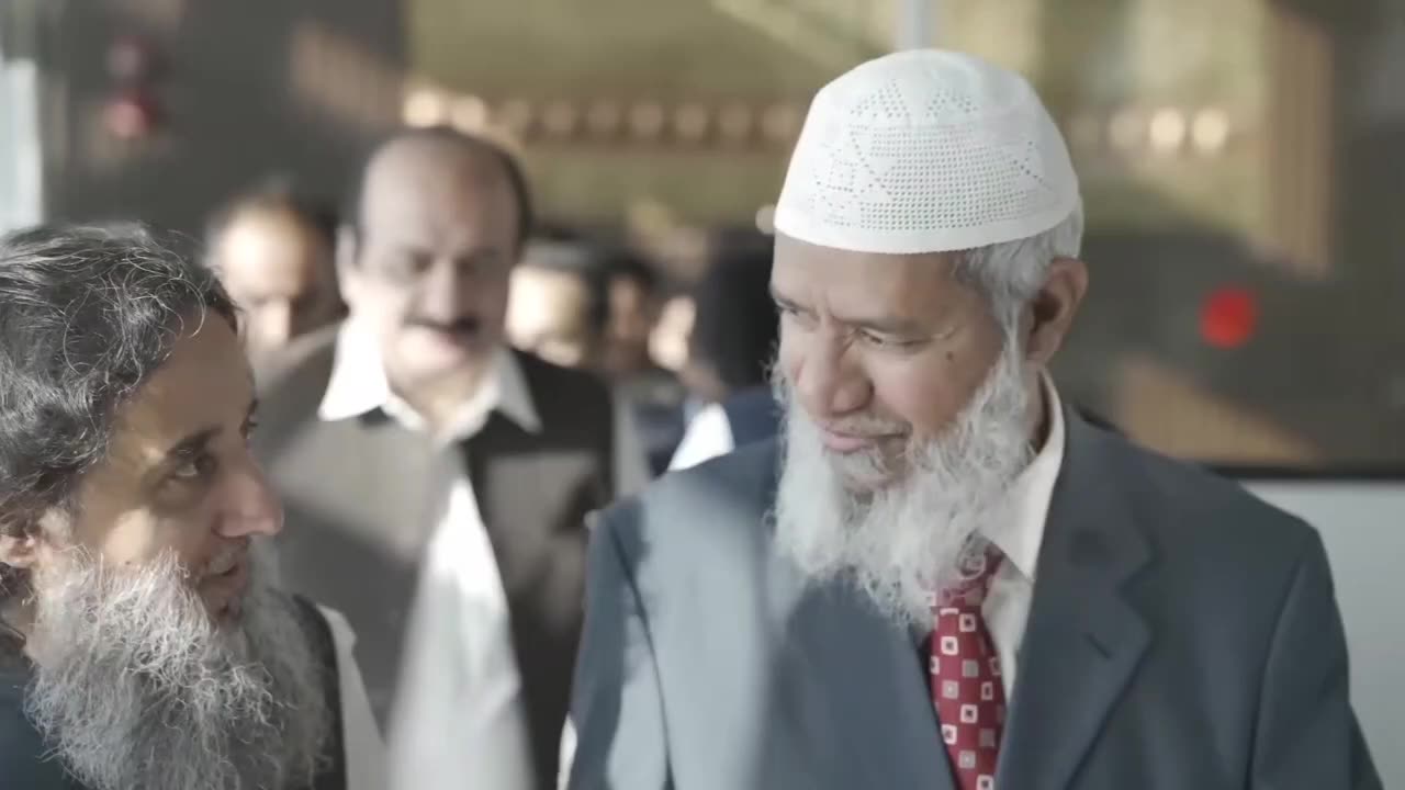 Dr Zakir Naik arrives in Pakistan