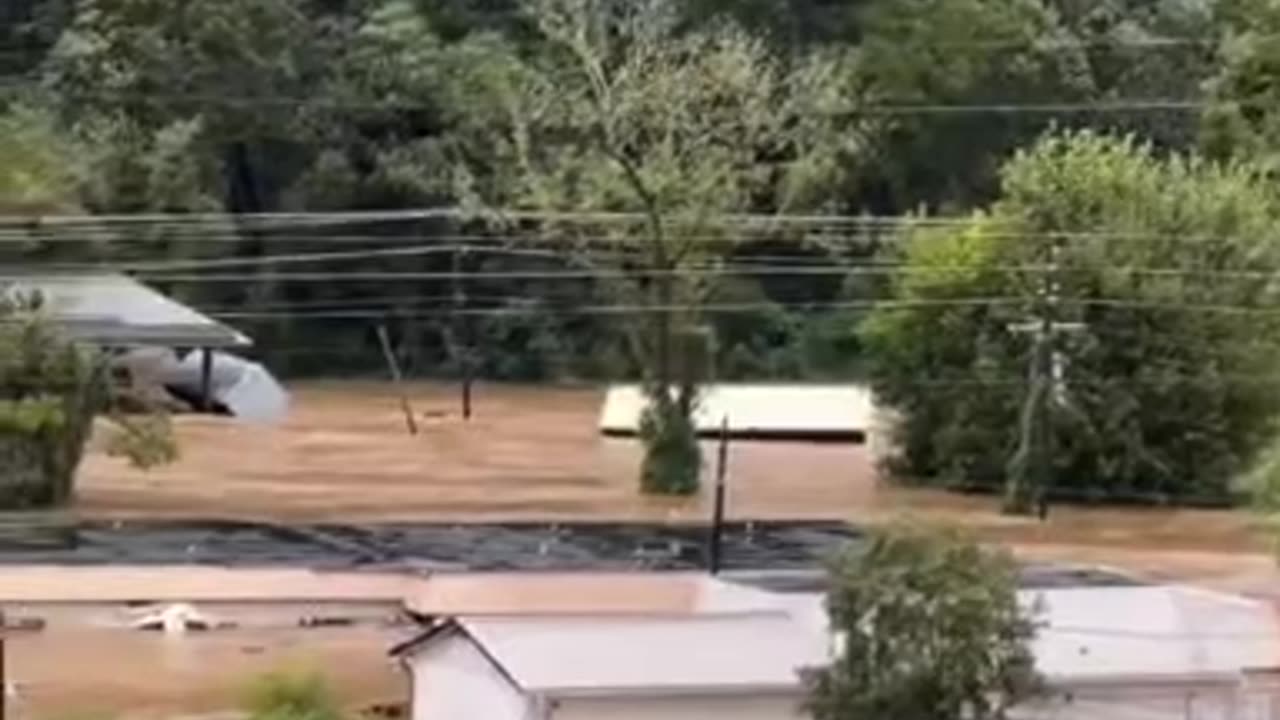 Massive flooding due to heavy rains in Asheville of North Carolina, US 🇺🇸 (27.09.2024)