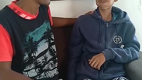 Sair de perto pra não engasgar kkk.