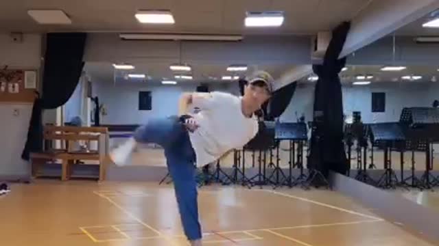 Flashy But Wasted Movement