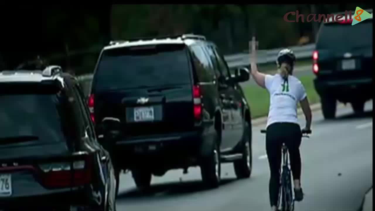 Driver tries to cut into Trump's motorcade in Florida