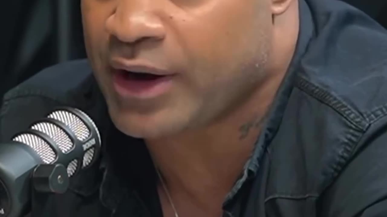 Shawne Merriman steps up and takes a stand βπΊπ²π€΄πΎ