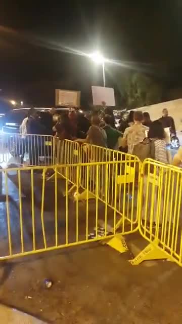 IL CEO DI PFIZER INSULTATO PESANTEMENTE IN ISRAELE