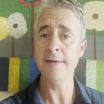 Introducing yourself in Italian