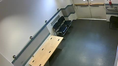1657HQOB02PrisonerProcessingLobby_2021-01-06_08h40min00s473ms.mp4