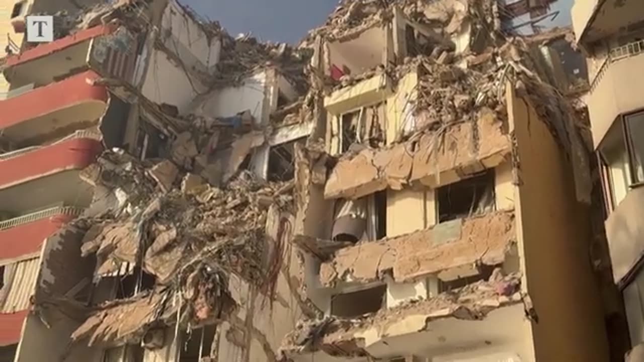 Israeli strikes destroy buildings in Lebanese city of Tyre