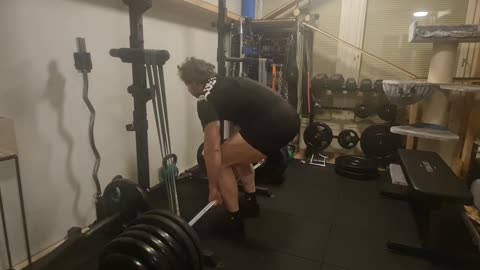 Deadlift with bands 260kg