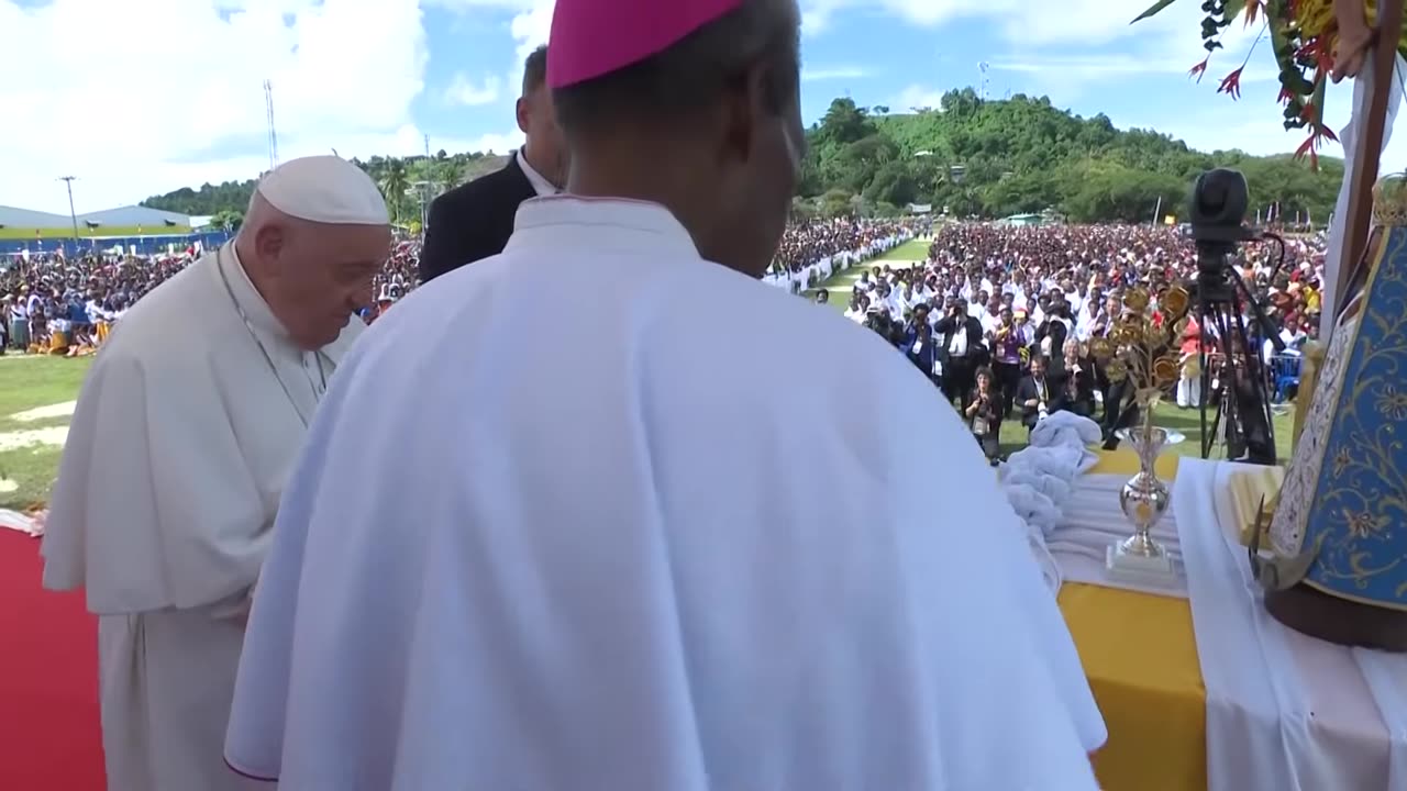 Pope arrives in the remote jungles of Papua New Guinea with humanitarian aid and toys