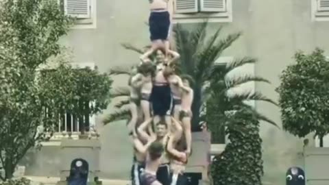 Acrobats in Paris, 1986