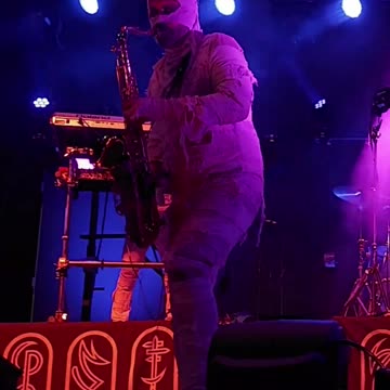 Highlander (Here Come The Mummies) - LIVE @ Avondale (Short 5)