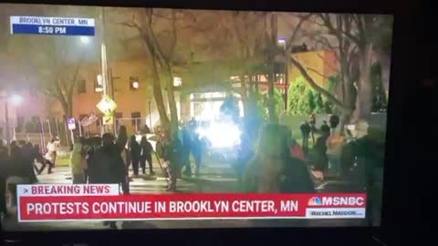 MSNBC Films Thugs Looting Dollar Star – Attack MSNBC on Live TV – Tell Them to Go the F&$k Home