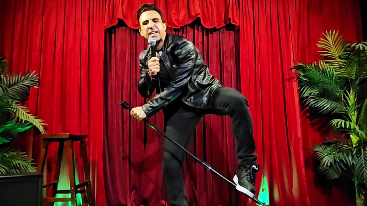 Emoji Addiction & Beetlejuice 🤣🎬👺 -- ft. Rich Rotella : Stand-Up Comedy
