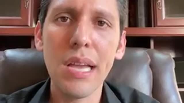 Abogado mexicano explica la “no obligatoriedad” de las vacunas (terapia génicas) contra el covid