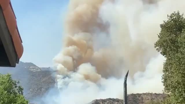 Smoke Engulfs SKY AS WILDFIRE Spreads Rapidly With Onshore Winds in California