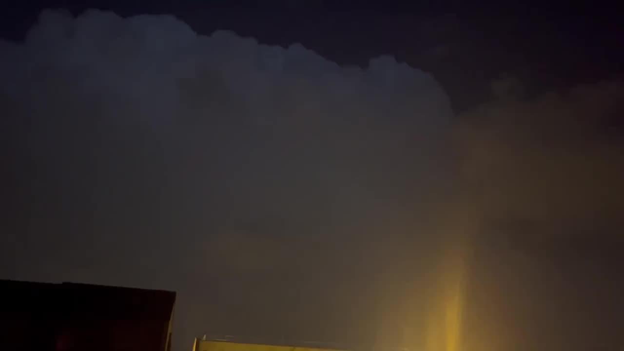 South of Lille in France tonight....⚡️⚡️⚡️