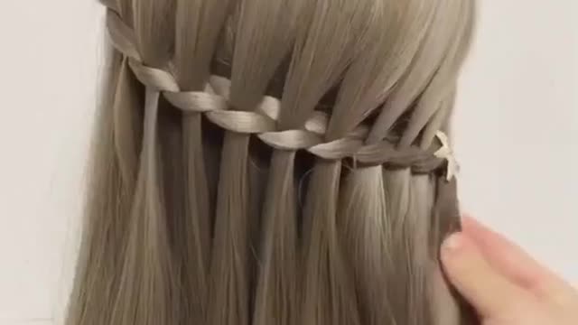 VERY BEAUTIFUL HAIRSTYLES FOR SHORT HAIR.EASY HAIRSTYLES FOR GIRLS.