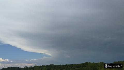 Wetter - Chemtrail Wolkenbild erklärt