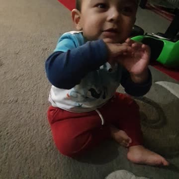 Baby can't stop laughing 1 minutes 13 seconds baby funny video