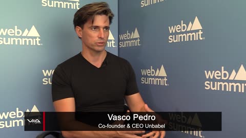 He Built a Million Dollar Company Without Sales Expertise!