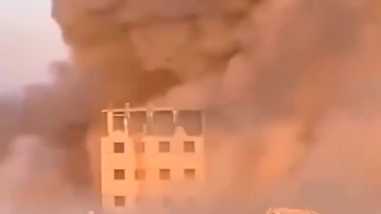 Glimpse of a war