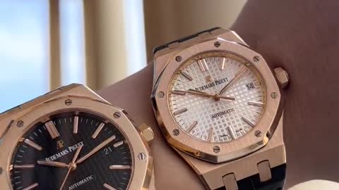Audemars Piguet Royal Oak 15400 Black 15450 White Which one will you choose?