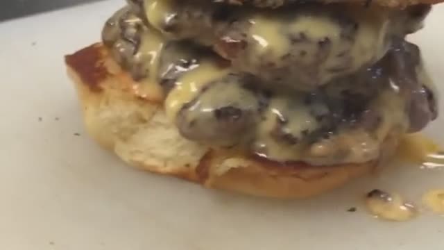 Cheese Beef Burger Tutorial