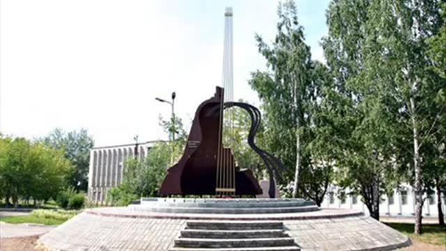 Высоцкий: "Свои обиды каждый человек..". (R).