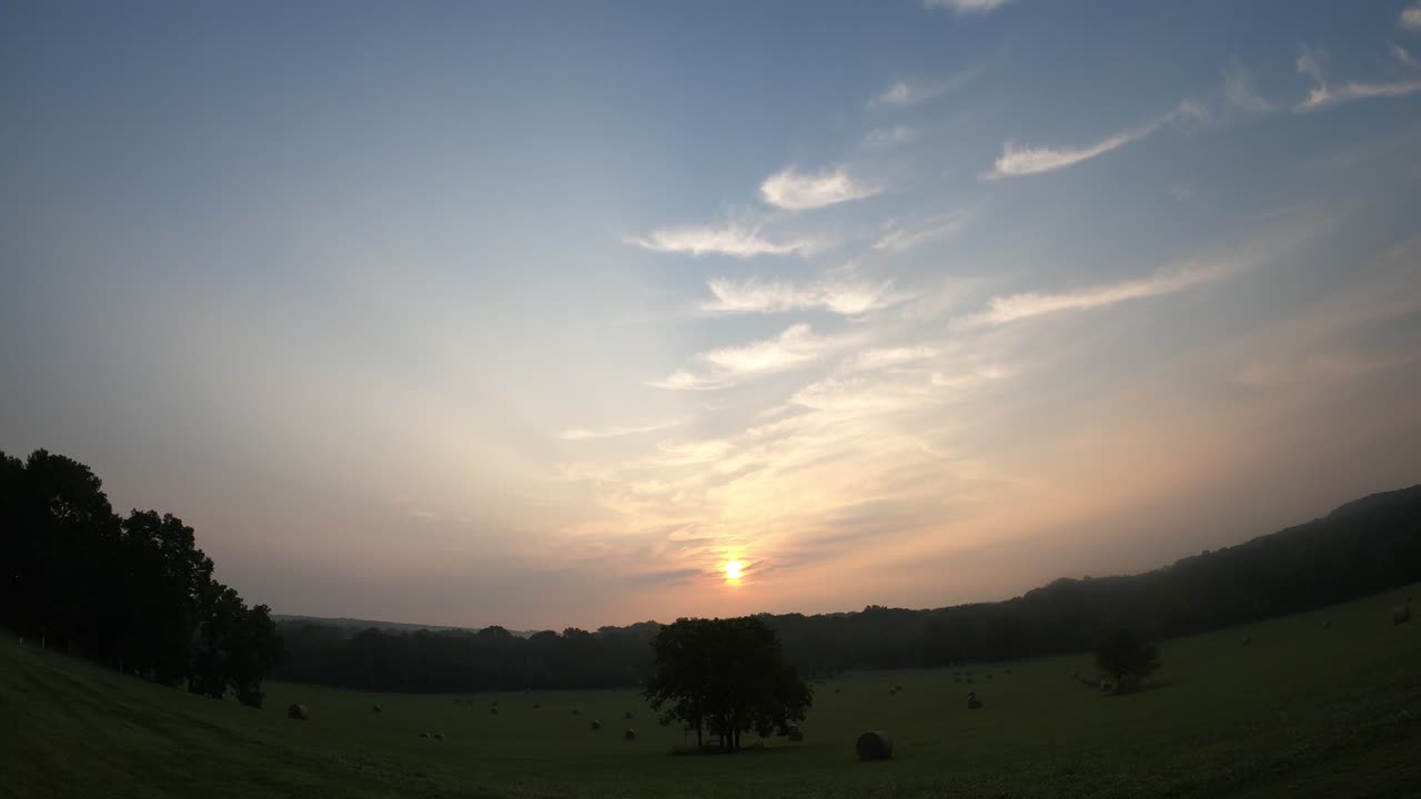Sun ☀ Rise 7 26 24 63f/17c