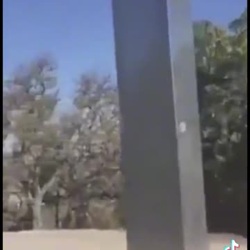 Monolith with a Q.. 🤔🤔