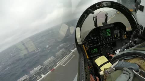 F 18 landing
