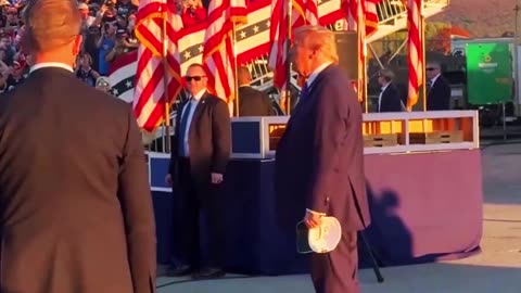 EPIC ENTRANCE!!!😎🇺🇸🔥🔥🔥