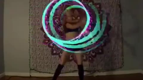 Awesome belly dance by a gymnastic