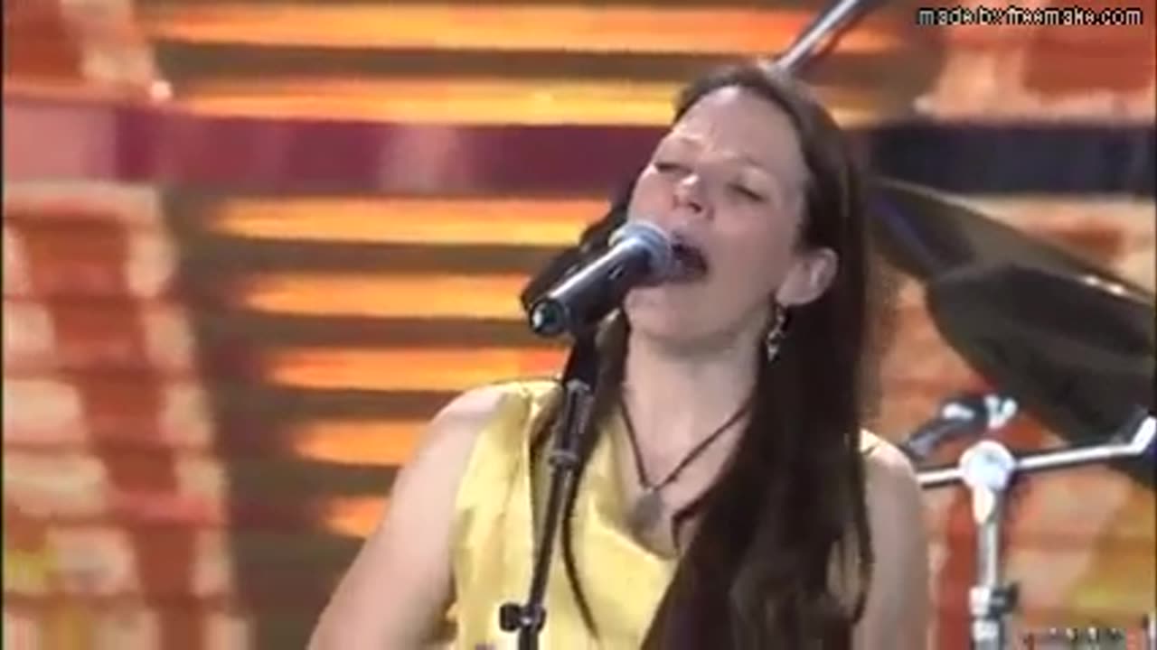 Susan Tedeschi - Lord Protect My Child (Live at Farm Aid 2005)