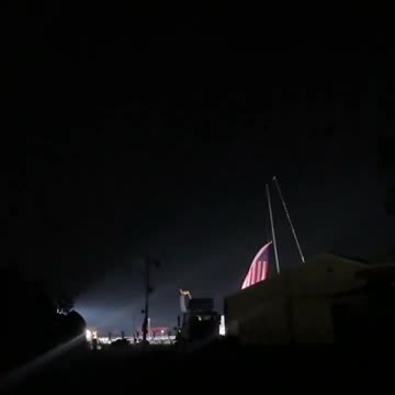 The American flag is still proudly lit and flying behind the stage tonight in Butler, PA. 🇺🇸✨