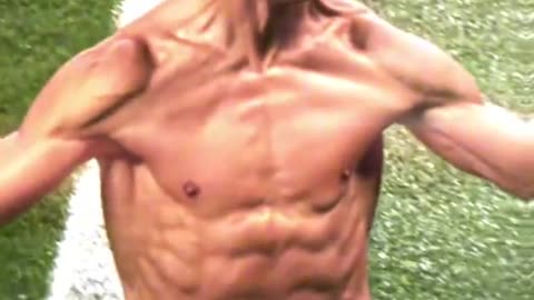 Ronaldo eight pack body