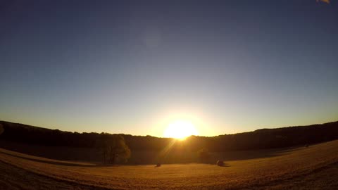 Sun Rise 9 26 22 44f/7c