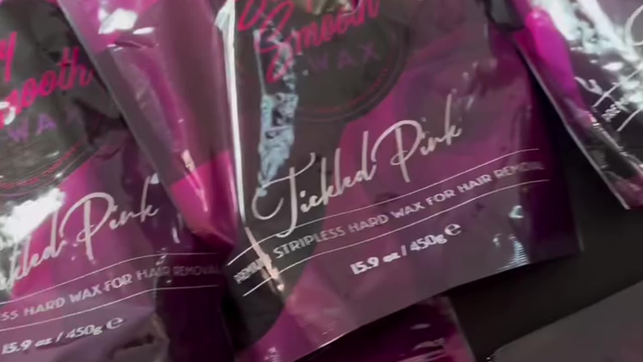 Unboxing Sexy Smooth Tickled Pink Hard Wax - Ultimate Wax for Sensitive Skin!