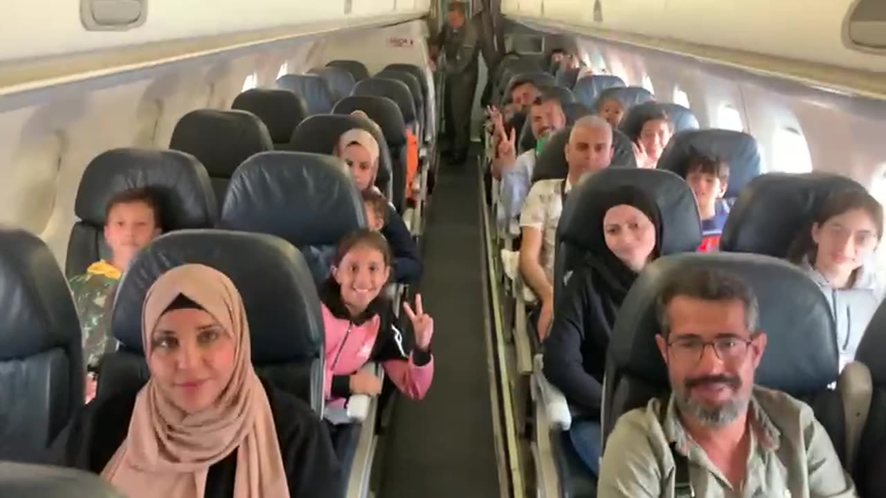 Repatriados oriundos da Faixa de Gaza dentro da aeronave VC-2